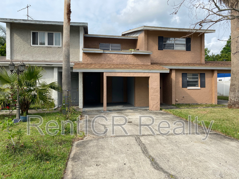 Oldsmar House: 1708 Azalea Court Unit B