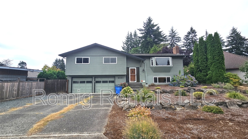 Vancouver House: 2521 Northeast 47th Street