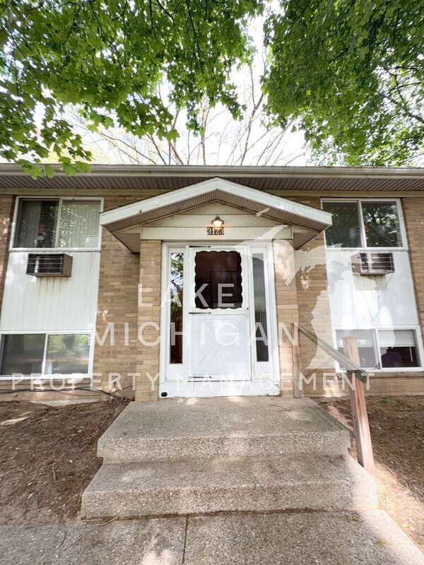 Wyoming Condo: 3123 Copley St SW