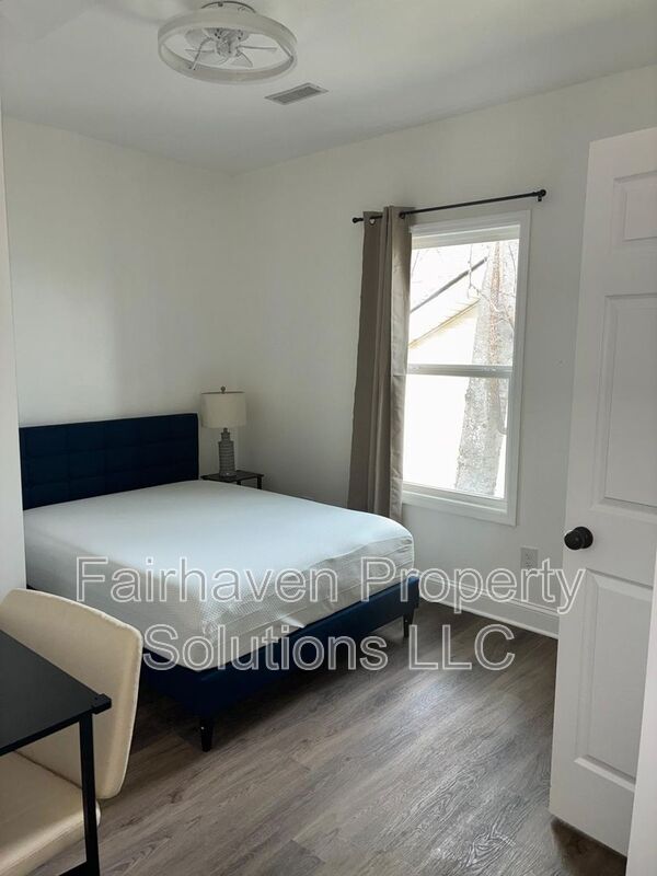 Knoxville House: 2827 East 5th Avenue