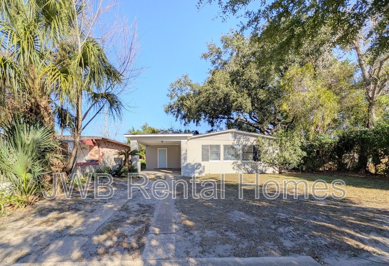 Jacksonville House: 249 43rd St W