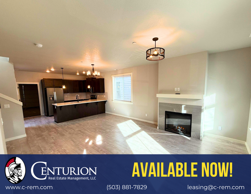 Salem House: 3837 Village Center DR SE