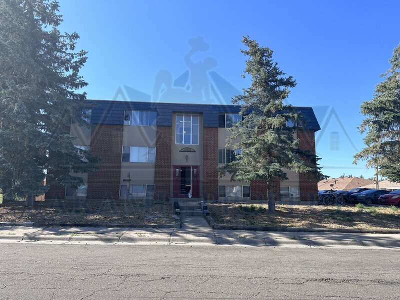 Laramie Condo: 2310 E Garfield St