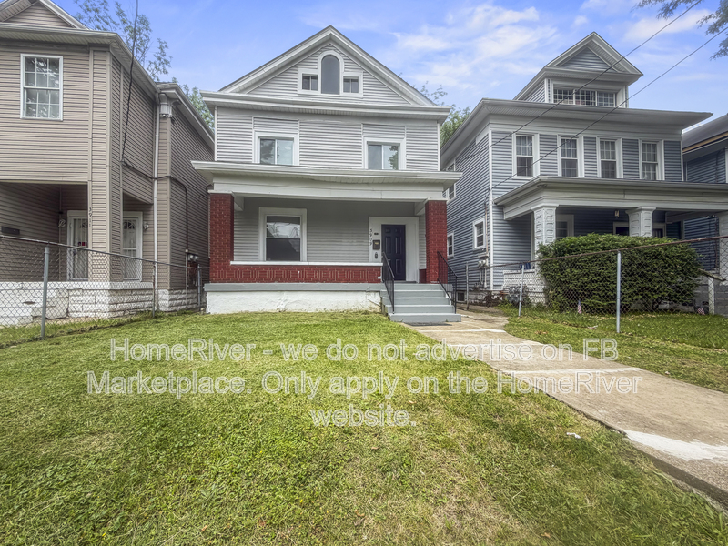 Louisville House: 3909 W Broadway