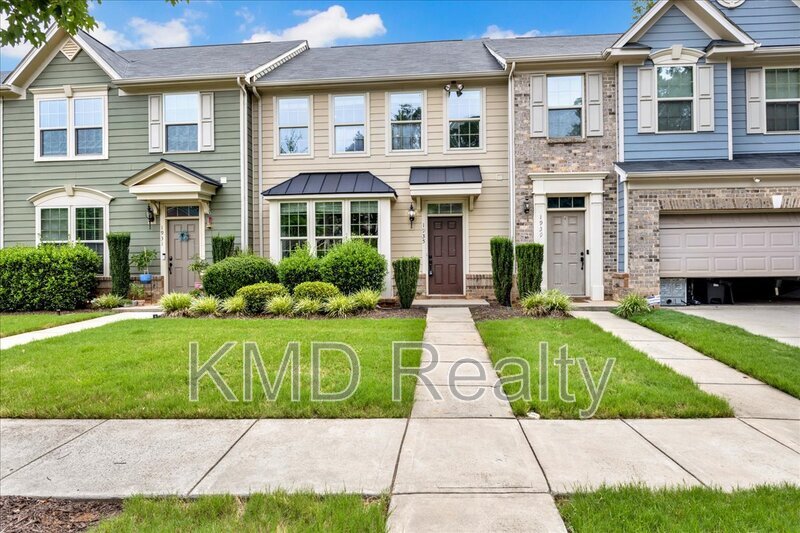 Charlotte Townhome: 1935 Fleetwood Drive