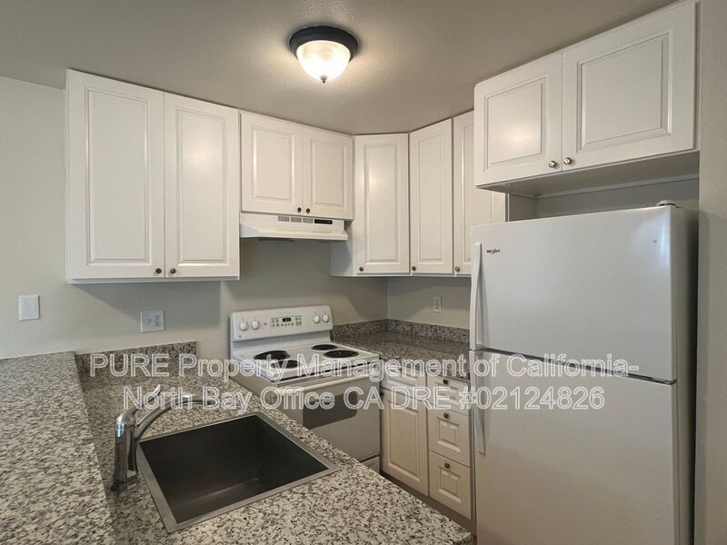 Santa Rosa House: 2555-H W Steele Lane