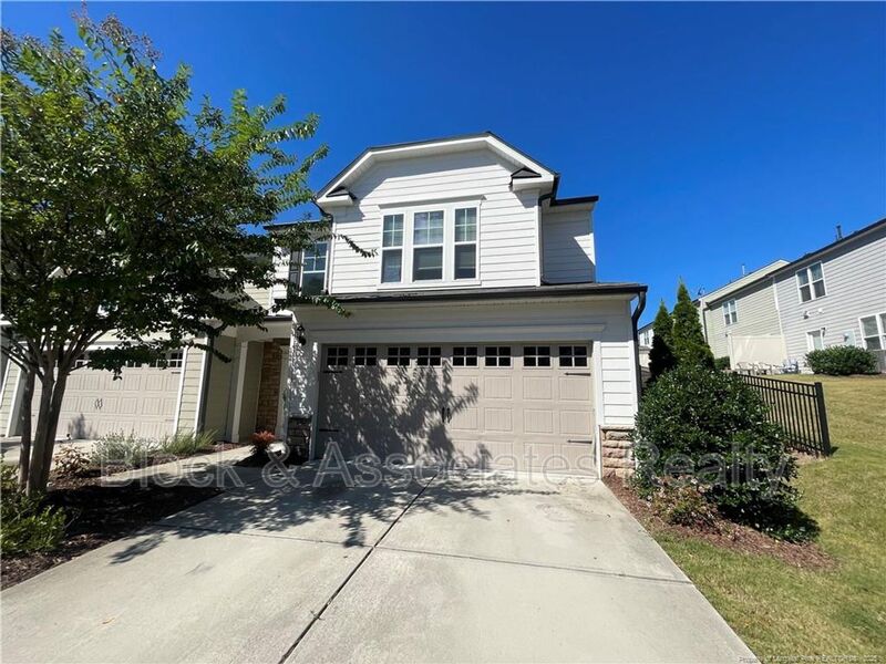 Durham House: 1023 Saffron Loop