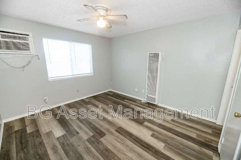 Sacramento Condo: 1928 Ethan Way