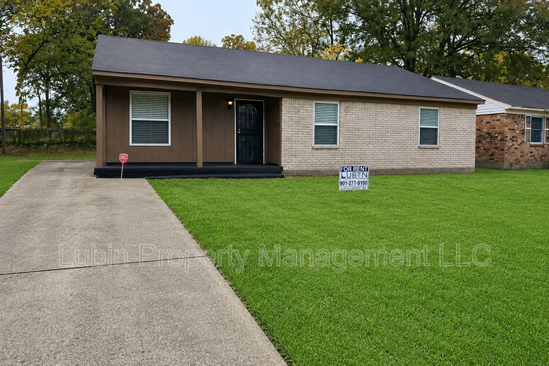 Memphis House: 1221 Tahoe Rd