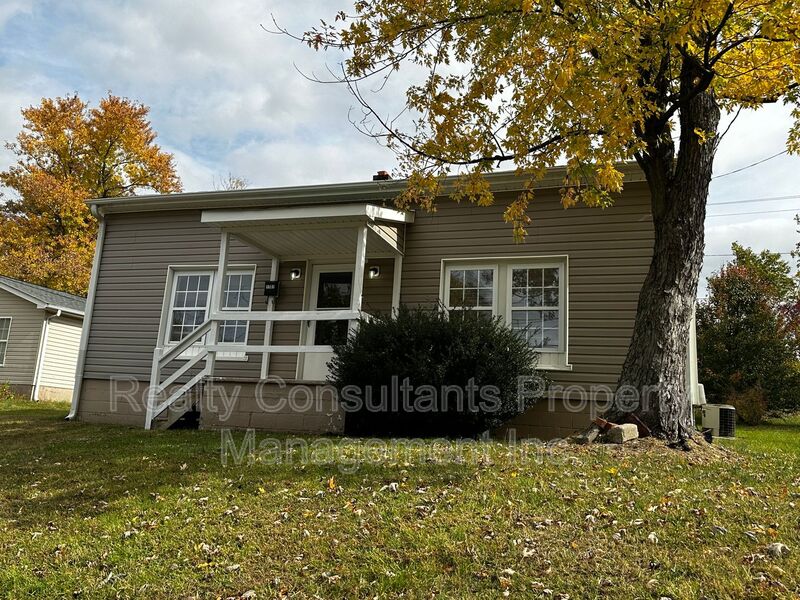 Greensboro House: 1707 Glenwood Ave