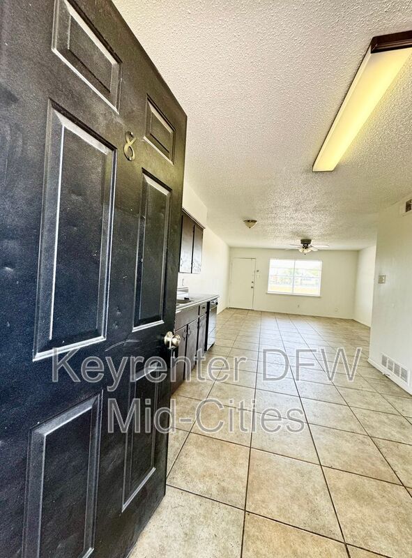 Hutchins House: 1117 Franklin Drive