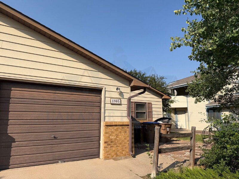Laramie Townhome: 1905 Alsop Lane