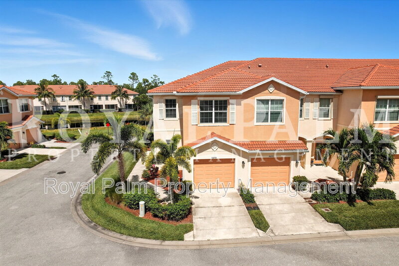 Fort Myers Townhome: 8895 Via Isola Court