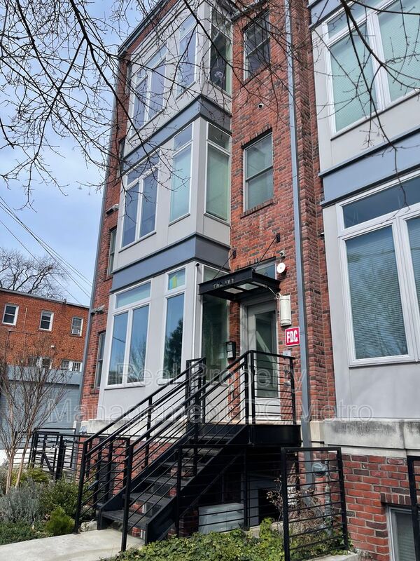 Washington Condo: 1512 K ST SE