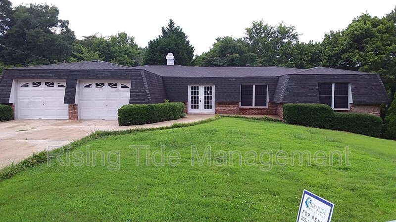 Gardendale House: 740 Country Club Trl