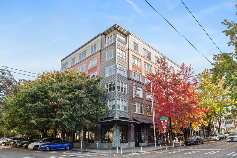 Seattle Condo: 1610 Belmont Ave