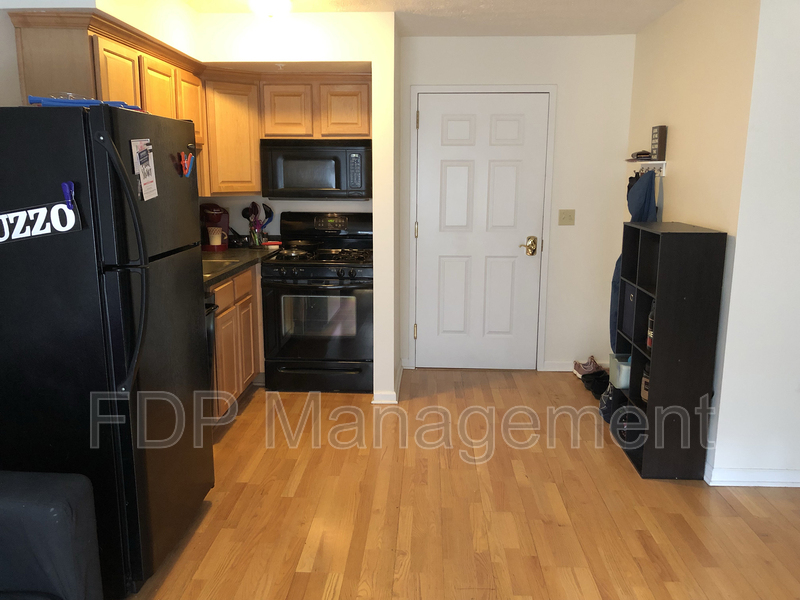 Rochester House: 660 East Avenue