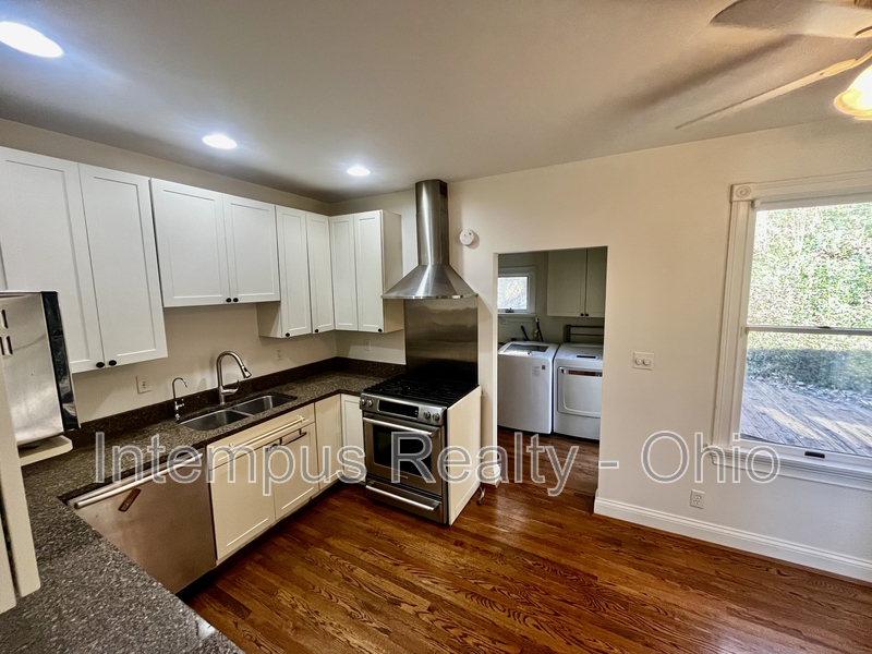 Cincinnati House: 3724 Stevens Pl