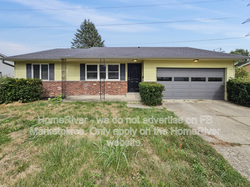 Indianapolis House: 809 Spring Valley Dr