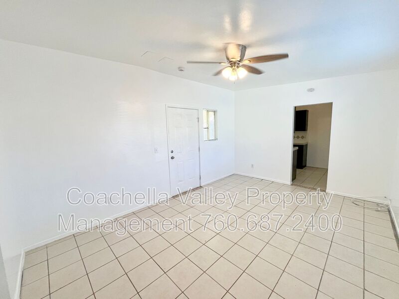 Cathedral City House: 31822 Avenida El Pueblo