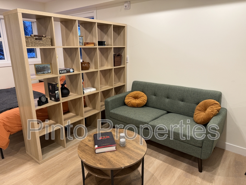 Edmonton House: 8615 108 Street Northwest