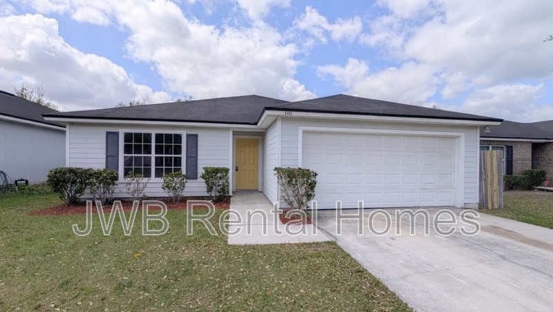 Jacksonville House: 5462 Village Pond Cir