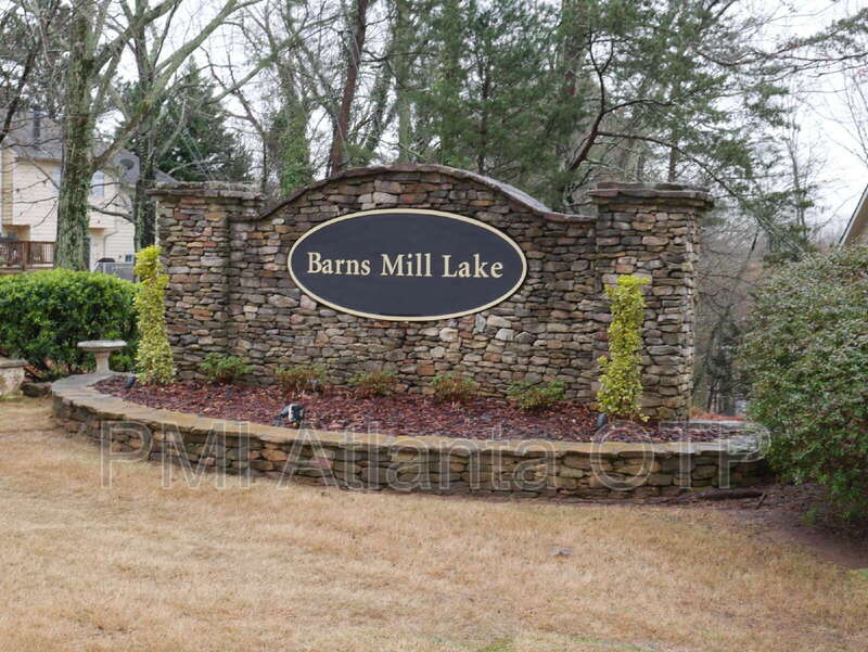 Marietta House: 1782 Millview Dr