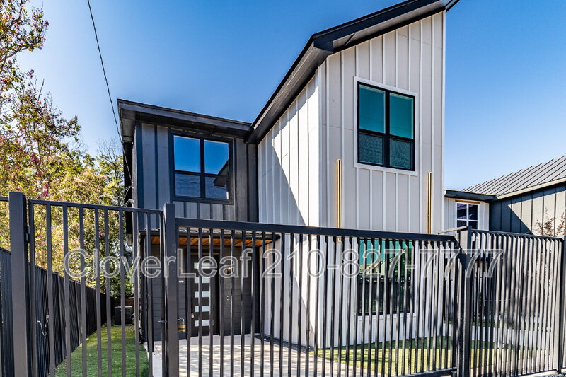 San Antonio Condo: 414 Montana St