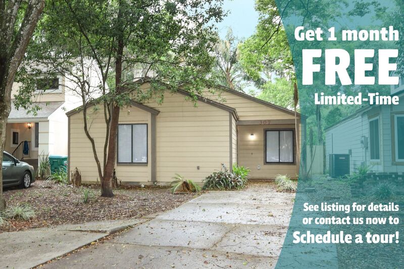 Winter Springs House: 307 Montrose St