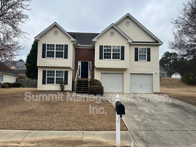 Loganville House: 3965 Brushymill Court