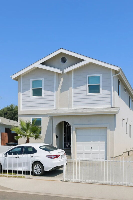 Los Angeles House: 321 East 103rd Street