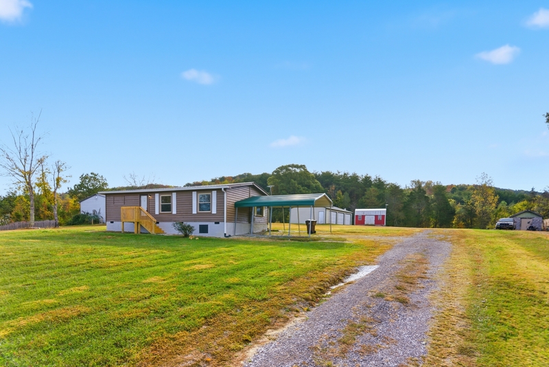 Knoxville House: 1310 East Hendron Chapel Road
