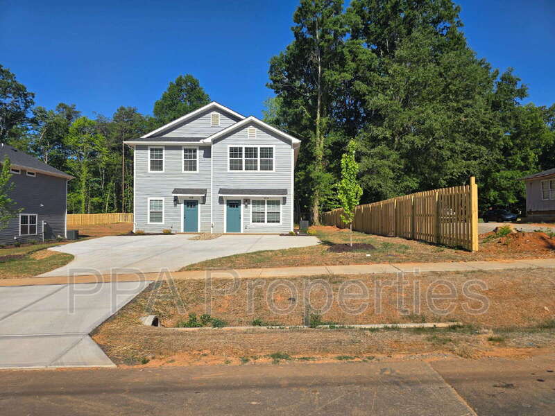 Mebane Condo: 402 Giles St