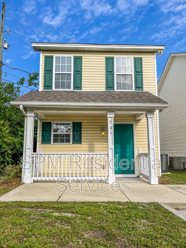 Wilmington Townhome: 501 Shortfin Dr