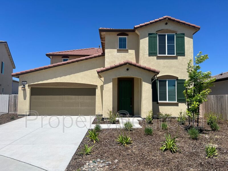 Manteca House: 2957 Mokelumne Ct