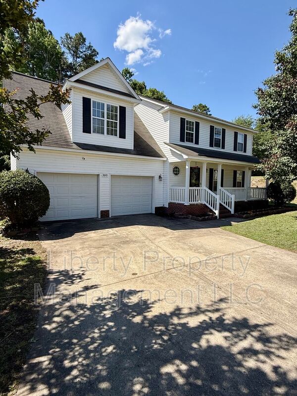 Fayetteville House: 3640 Ambition Rd