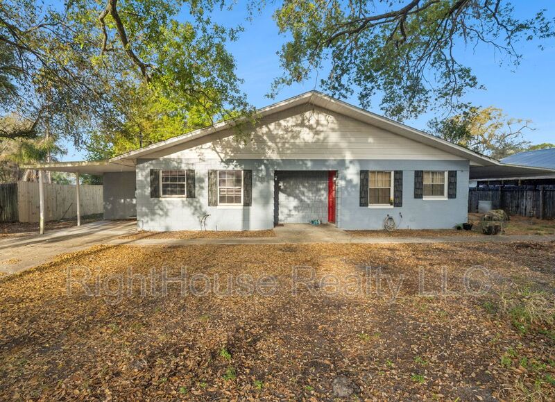 Mount Dora House: 1509 North Donnelly Street