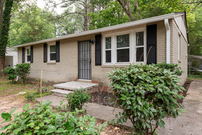 Atlanta House: 3527 Bolfair Dr NW