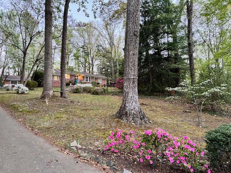 North Chesterfield House: 8235 Whittington Drive