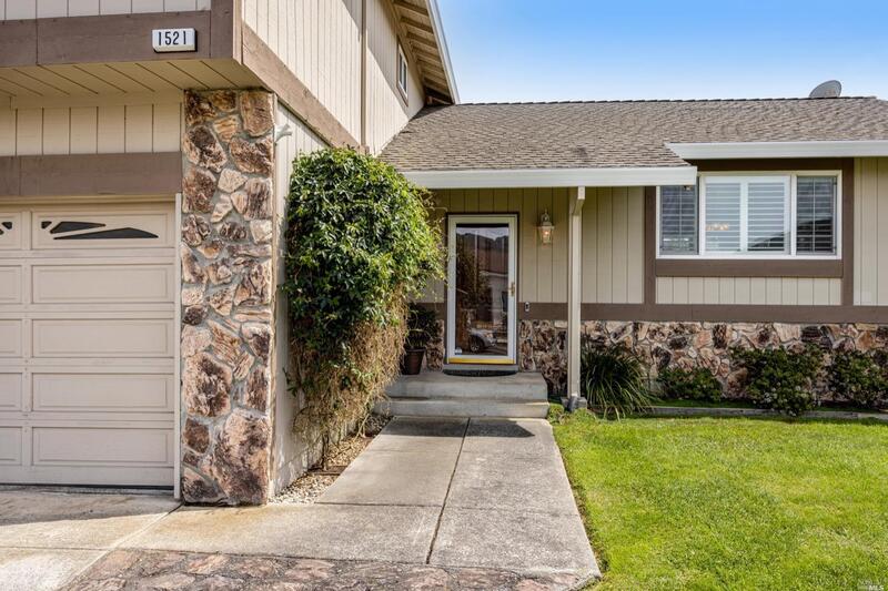 Rohnert Park House: 1521 Genesis Court