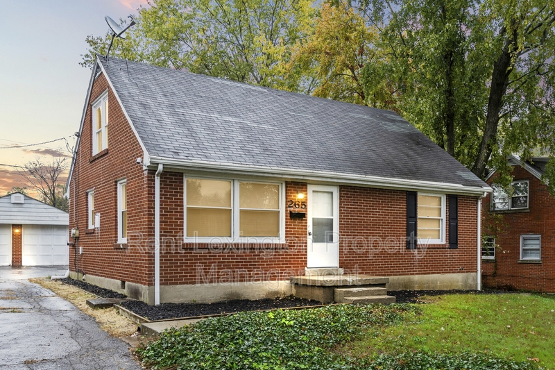 Lexington House: 265 Zandale Drive