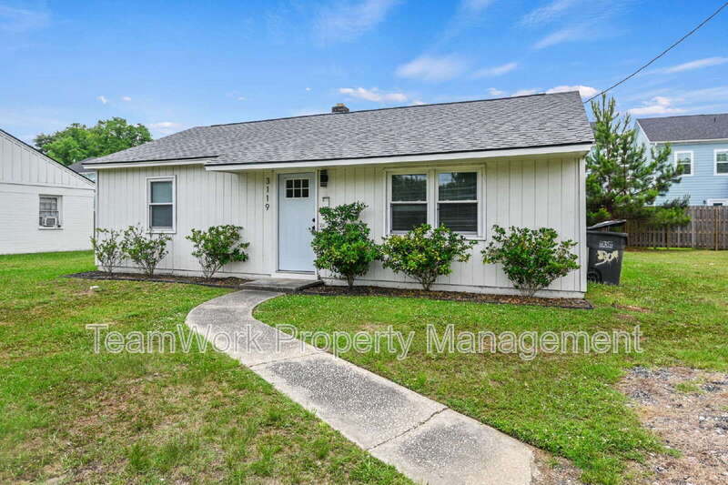 N. Charleston House: 3119 Azalea Dr