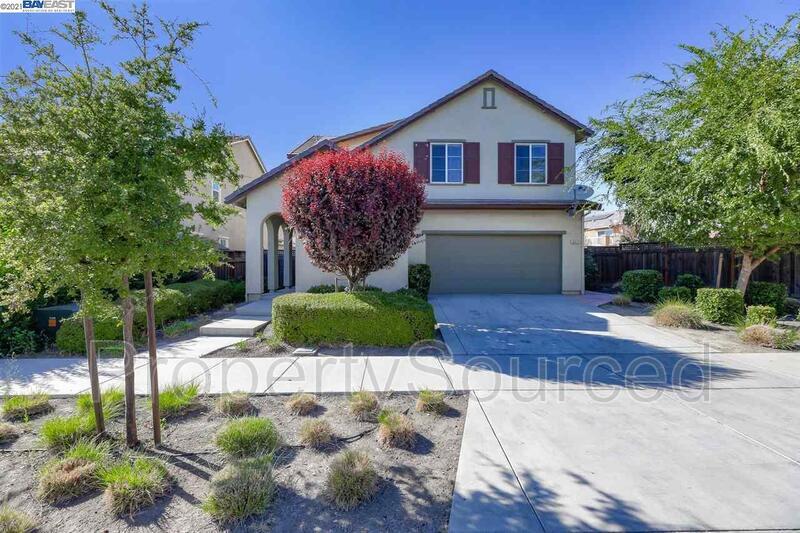 Request a Viewing for 18517 Admiral Way Tenant Turner