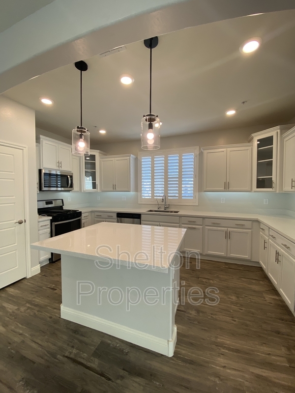 Buckeye House: 1721 N Marketside Ave