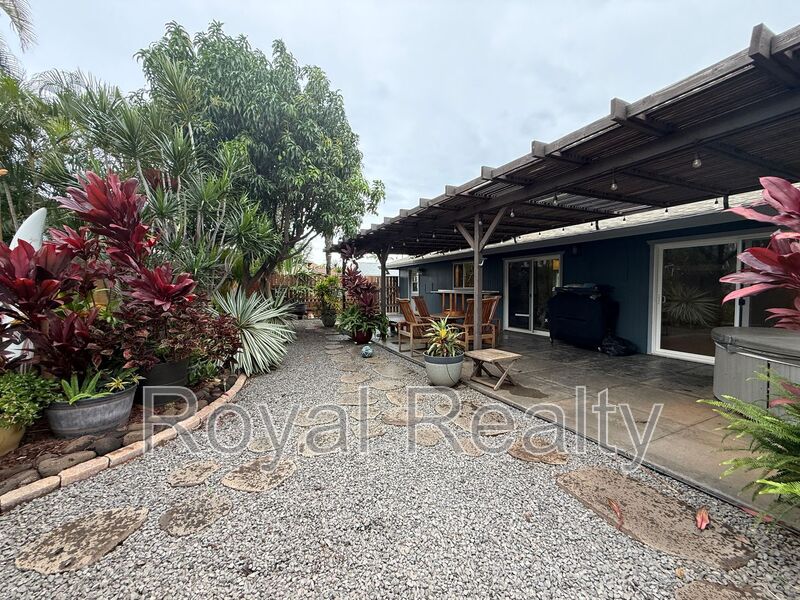 Kihei House: 128 Hoopili Akau Street