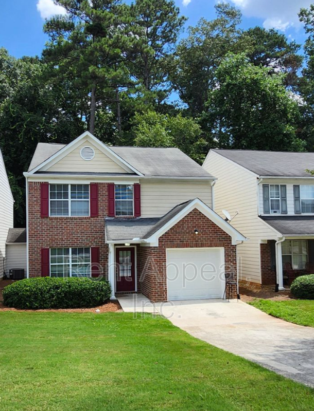 Lithonia House: 601 Hillandale Park Drive
