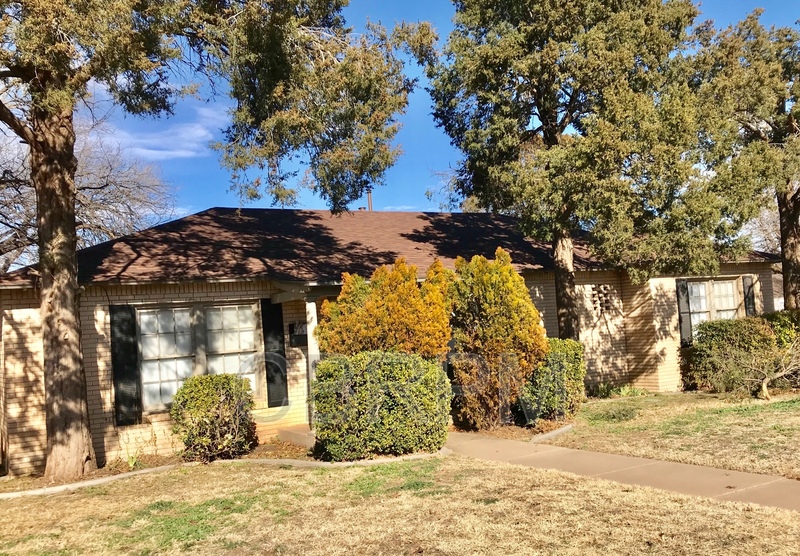 Lubbock House: 3202 28th