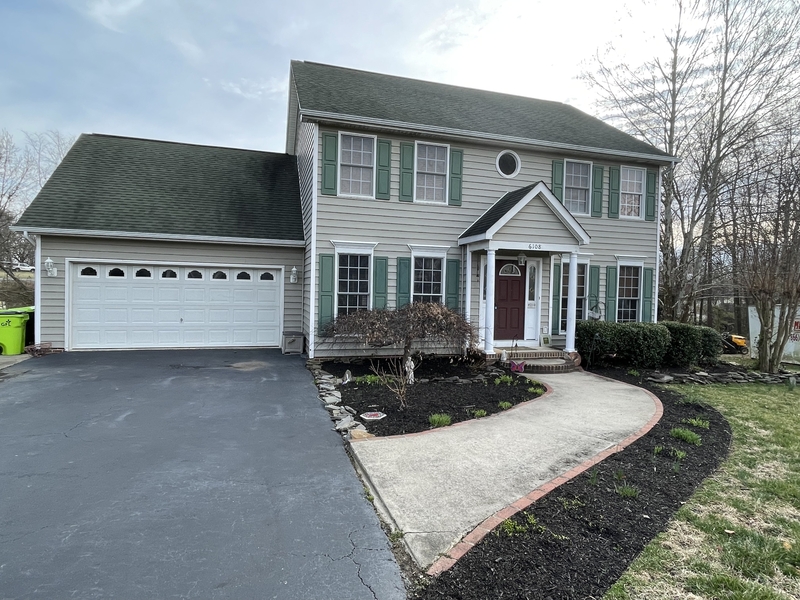 Fredericksburg House: 6108 Willow Pond Drive