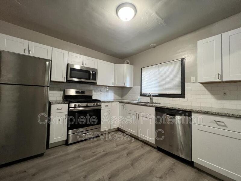 Griffith House: 1119 East 39th Place