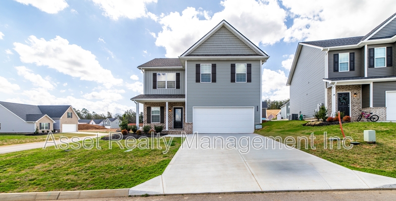 Corryton House: 7703 Honey Oaks Road - 1